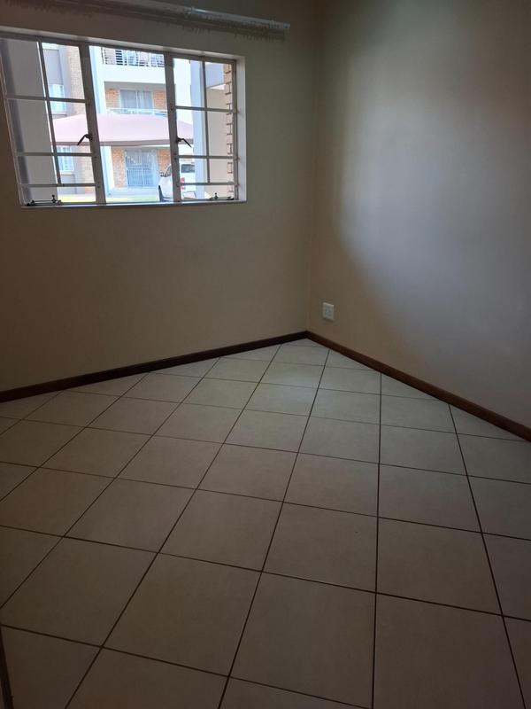 2 Bedroom Property for Sale in Stone Ridge Gauteng