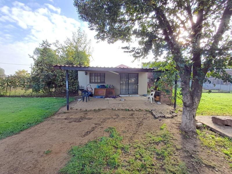 21 Bedroom Property for Sale in Unitas Park Gauteng