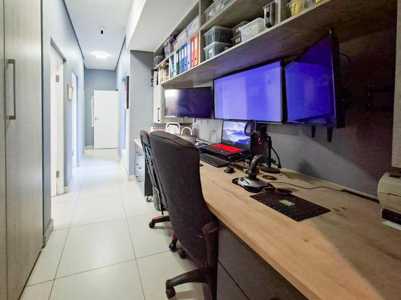 3 Bedroom Property for Sale in Midstream Estate Gauteng