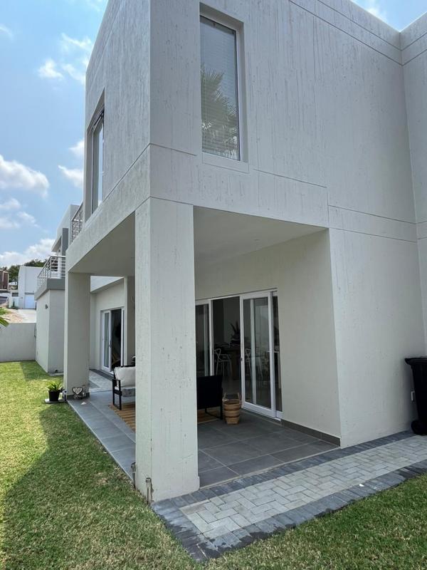 3 Bedroom Property for Sale in Bryanston Gauteng