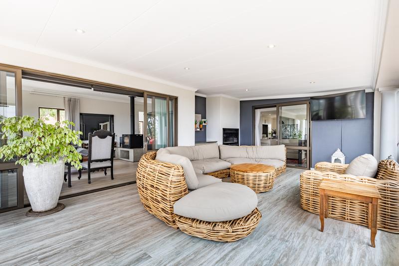 4 Bedroom Property for Sale in Waterkloof Ridge Gauteng