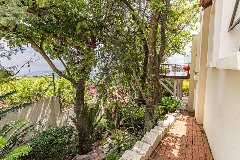 4 Bedroom Property for Sale in Waterkloof Ridge Gauteng