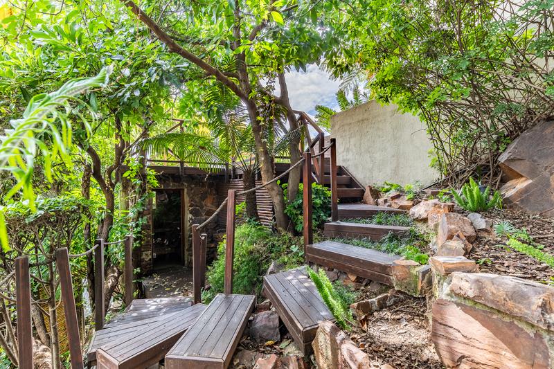 4 Bedroom Property for Sale in Waterkloof Ridge Gauteng