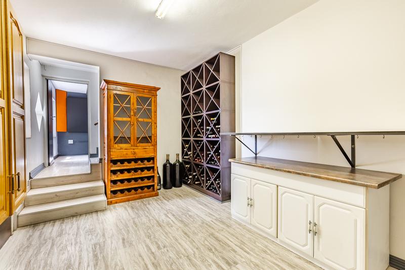 4 Bedroom Property for Sale in Waterkloof Ridge Gauteng