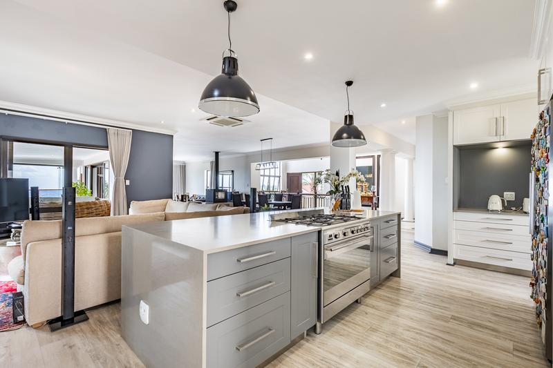 4 Bedroom Property for Sale in Waterkloof Ridge Gauteng