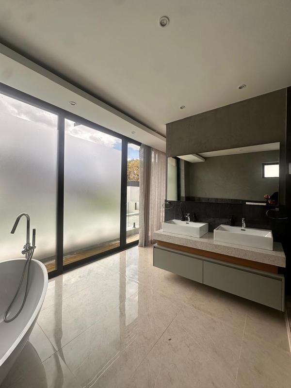 4 Bedroom Property for Sale in Houghton Gauteng