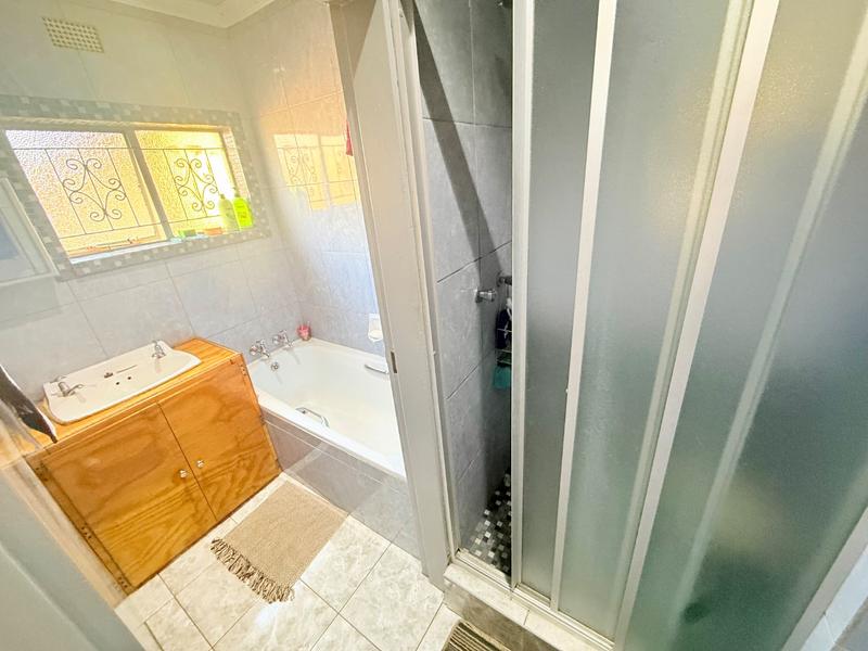 6 Bedroom Property for Sale in Vanderbijlpark CE 2 Gauteng
