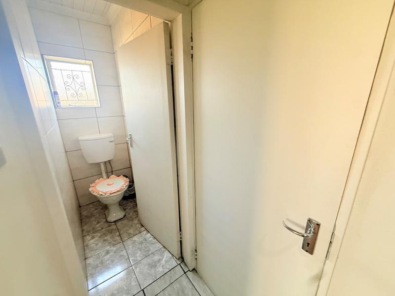 6 Bedroom Property for Sale in Vanderbijlpark CE 2 Gauteng