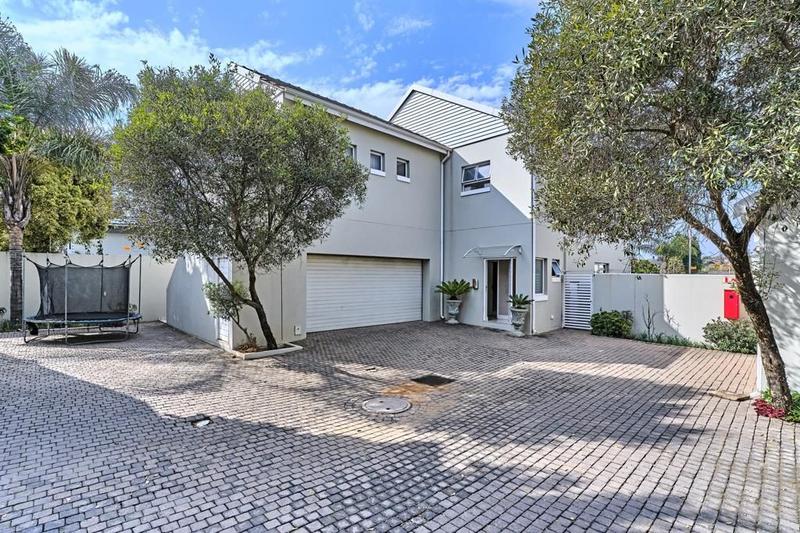3 Bedroom Property for Sale in Oaklands Gauteng