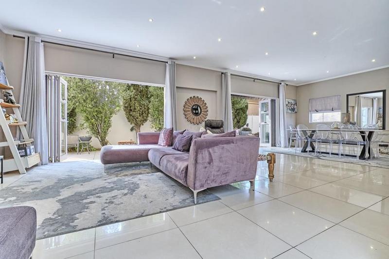 3 Bedroom Property for Sale in Oaklands Gauteng