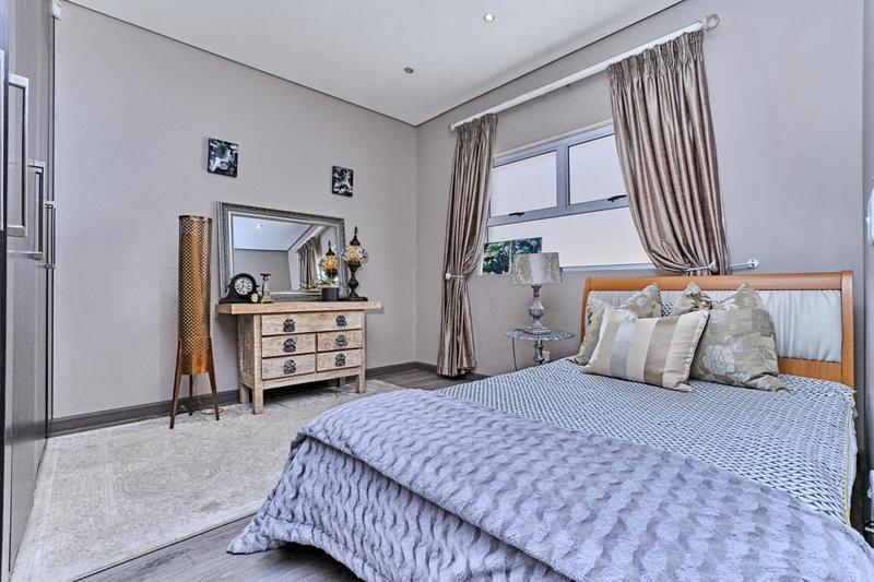 3 Bedroom Property for Sale in Oaklands Gauteng