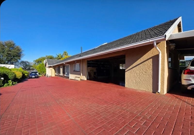 4 Bedroom Property for Sale in Randhart Gauteng