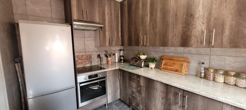 2 Bedroom Property for Sale in Raceview Gauteng