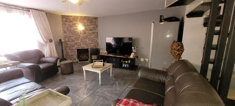2 Bedroom Property for Sale in Raceview Gauteng
