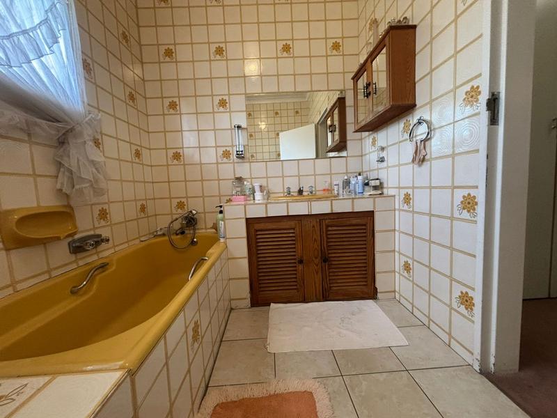 4 Bedroom Property for Sale in Florida North Gauteng