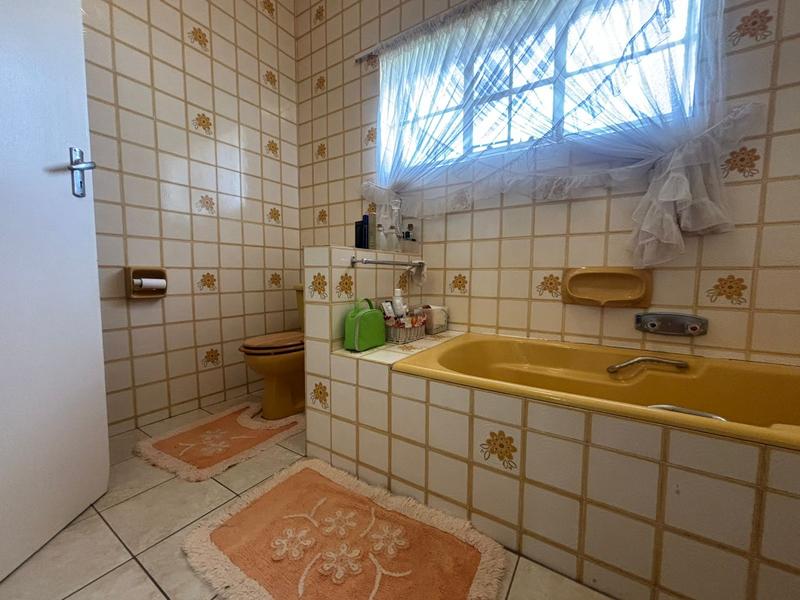 4 Bedroom Property for Sale in Florida North Gauteng