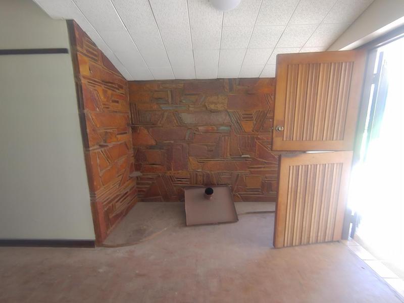 To Let 5 Bedroom Property for Rent in Rand Collieries Gauteng