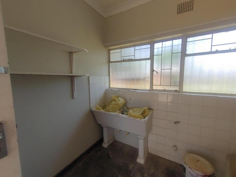 To Let 5 Bedroom Property for Rent in Rand Collieries Gauteng