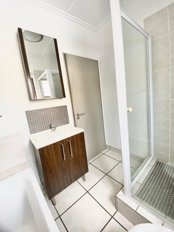 2 Bedroom Property for Sale in Beverley Gauteng