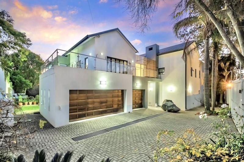 6 Bedroom Property for Sale in Morningside Gauteng