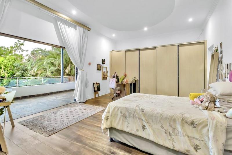 6 Bedroom Property for Sale in Morningside Gauteng