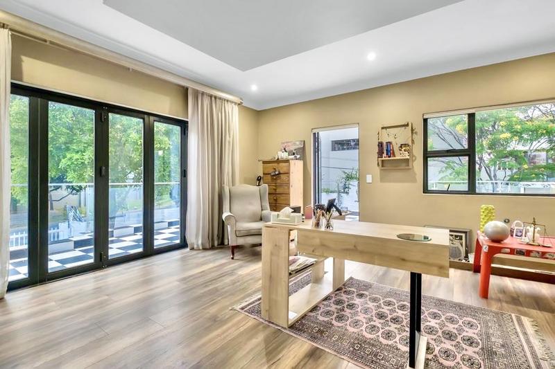 6 Bedroom Property for Sale in Morningside Gauteng