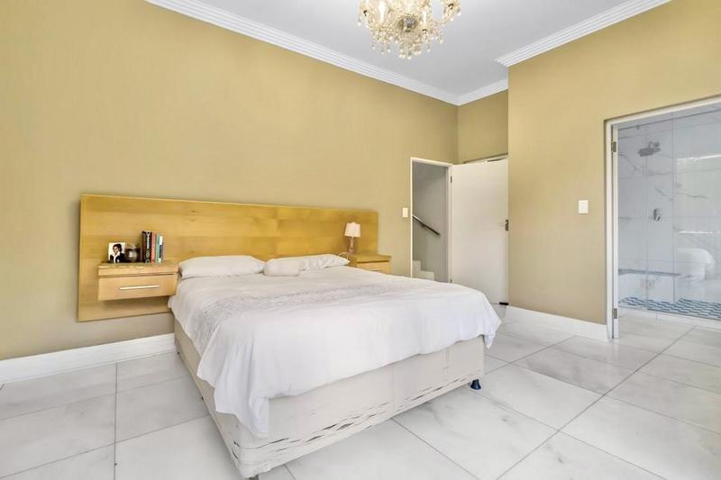 6 Bedroom Property for Sale in Morningside Gauteng