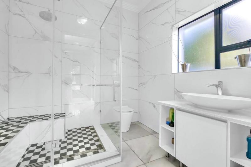 6 Bedroom Property for Sale in Morningside Gauteng