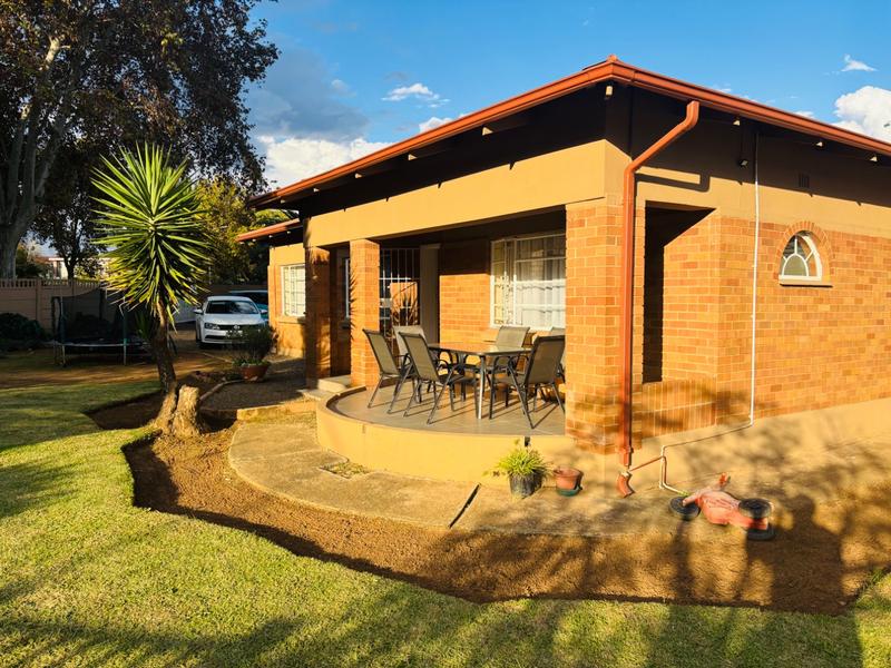 3 Bedroom Property for Sale in Vanderbijlpark Cw 6 Gauteng