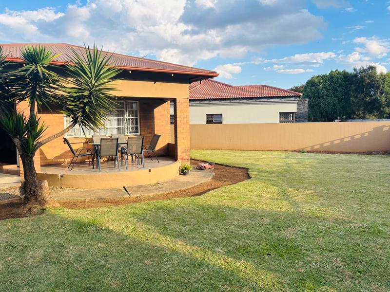 3 Bedroom Property for Sale in Vanderbijlpark Cw 6 Gauteng