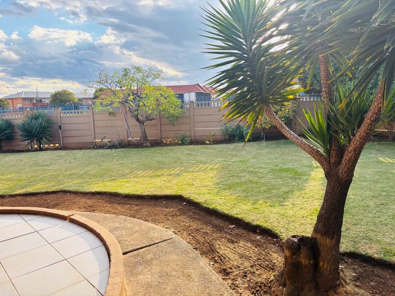 3 Bedroom Property for Sale in Vanderbijlpark Cw 6 Gauteng