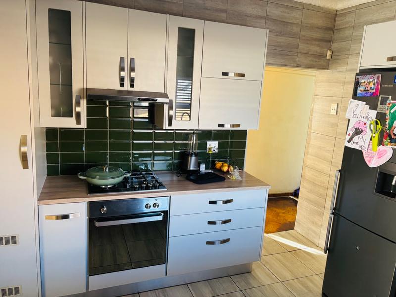 3 Bedroom Property for Sale in Vanderbijlpark Cw 6 Gauteng