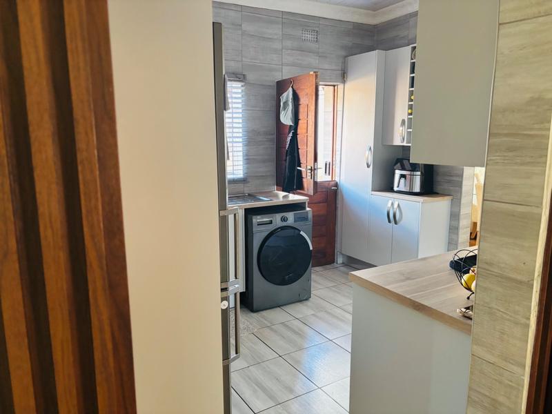 3 Bedroom Property for Sale in Vanderbijlpark Cw 6 Gauteng