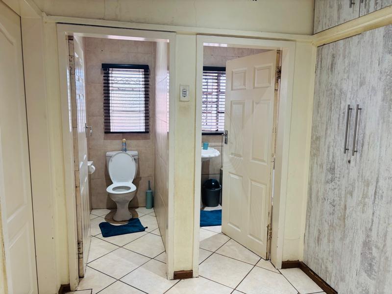 3 Bedroom Property for Sale in Vanderbijlpark Cw 6 Gauteng