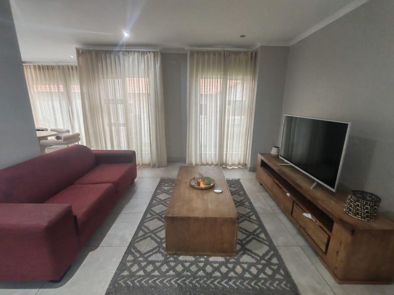 4 Bedroom Property for Sale in Thatchfield Gauteng