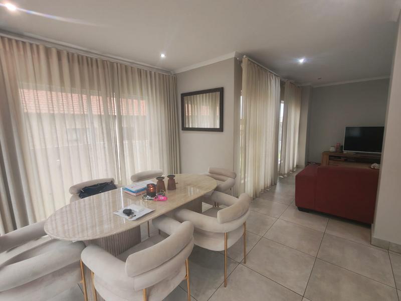 4 Bedroom Property for Sale in Thatchfield Gauteng