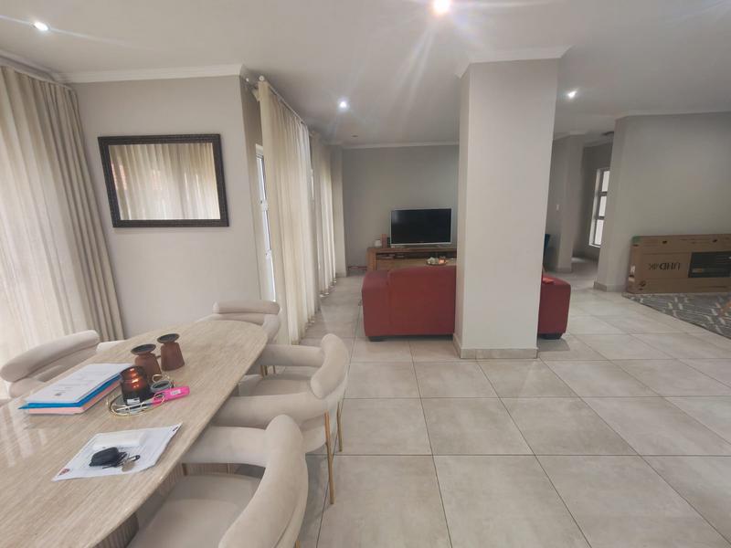 4 Bedroom Property for Sale in Thatchfield Gauteng