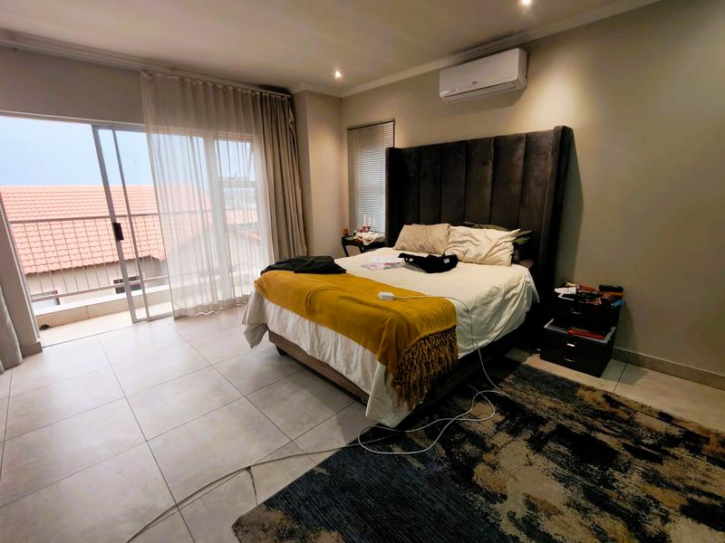 4 Bedroom Property for Sale in Thatchfield Gauteng