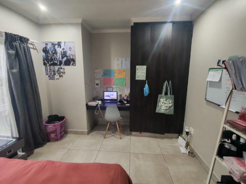 4 Bedroom Property for Sale in Thatchfield Gauteng