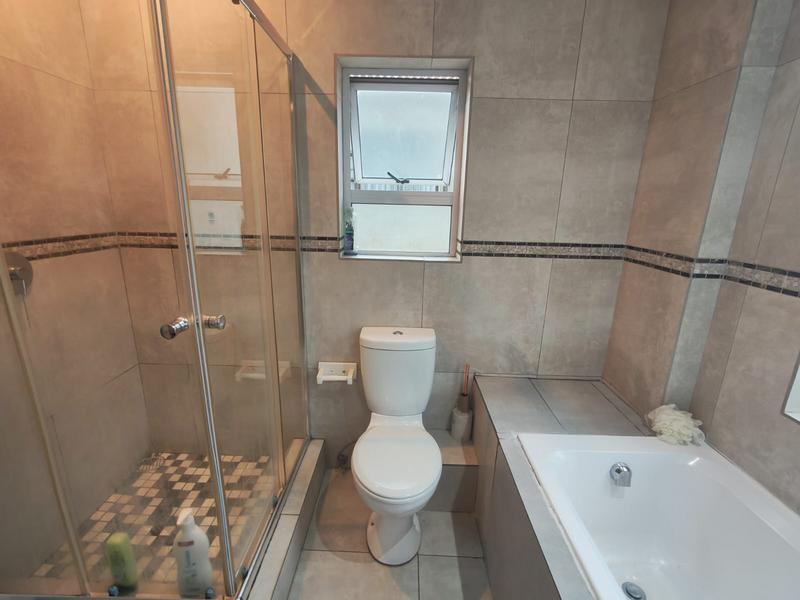 4 Bedroom Property for Sale in Thatchfield Gauteng
