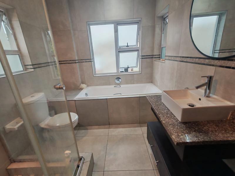4 Bedroom Property for Sale in Thatchfield Gauteng