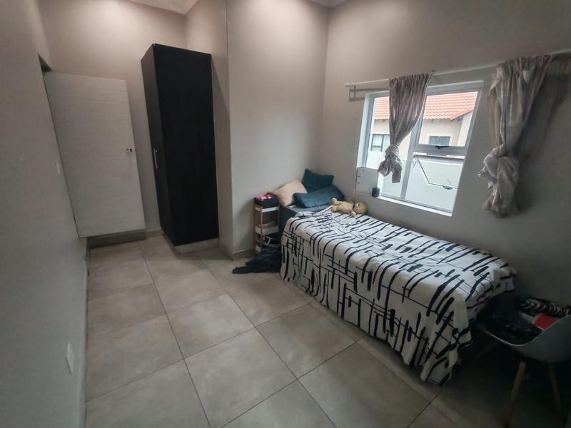 4 Bedroom Property for Sale in Thatchfield Gauteng