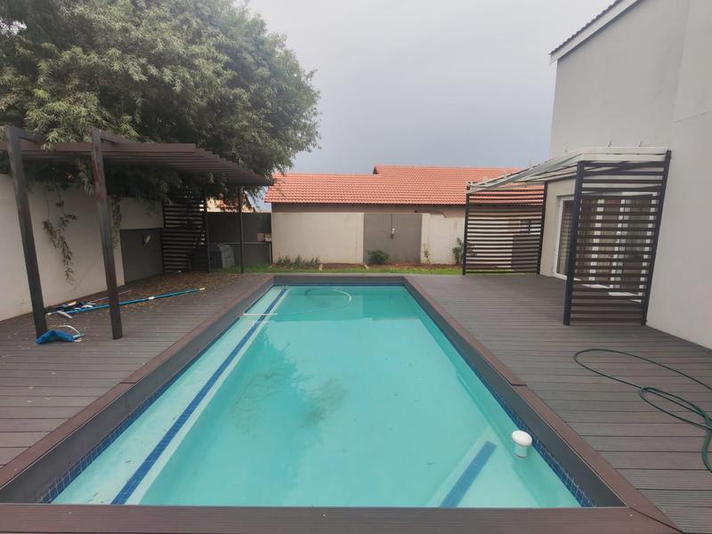 4 Bedroom Property for Sale in Thatchfield Gauteng