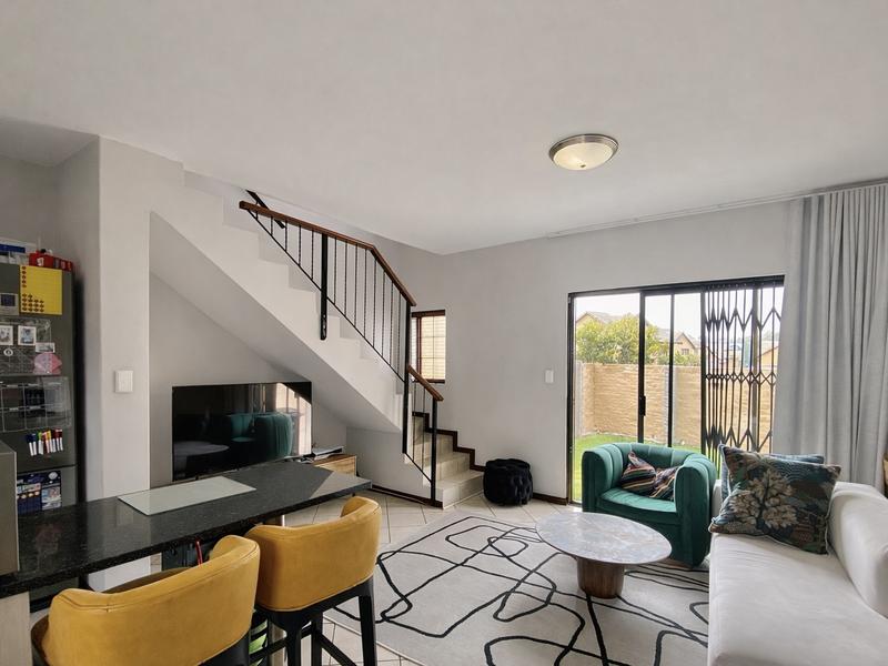 2 Bedroom Property for Sale in Noordwyk Gauteng