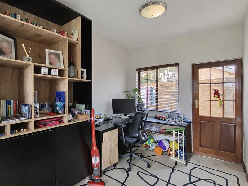 2 Bedroom Property for Sale in Noordwyk Gauteng