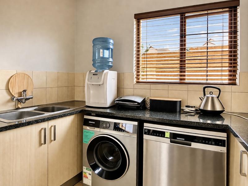 2 Bedroom Property for Sale in Noordwyk Gauteng