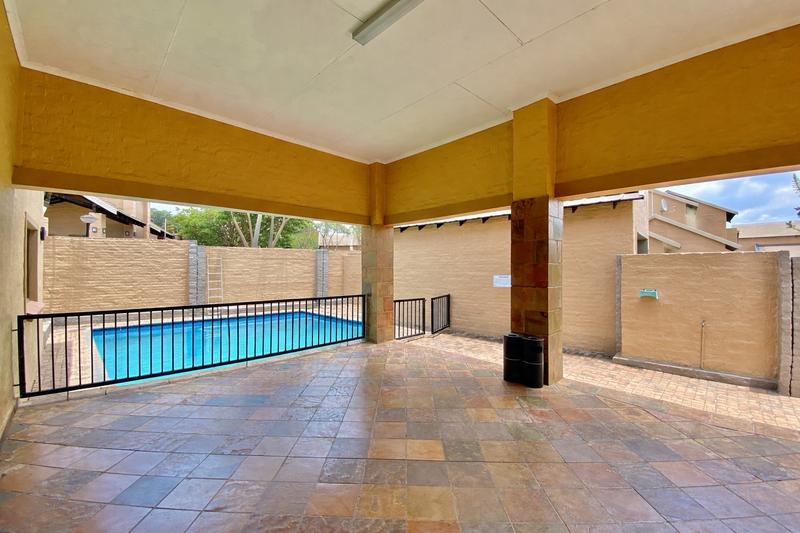 2 Bedroom Property for Sale in Noordwyk Gauteng