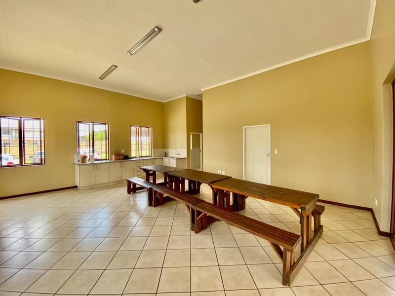 2 Bedroom Property for Sale in Noordwyk Gauteng