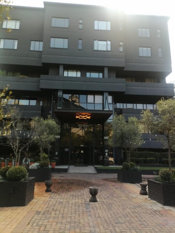 1 Bedroom Property for Sale in Benmore Gardens Gauteng