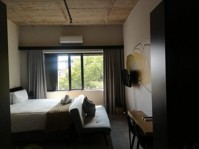 1 Bedroom Property for Sale in Benmore Gardens Gauteng